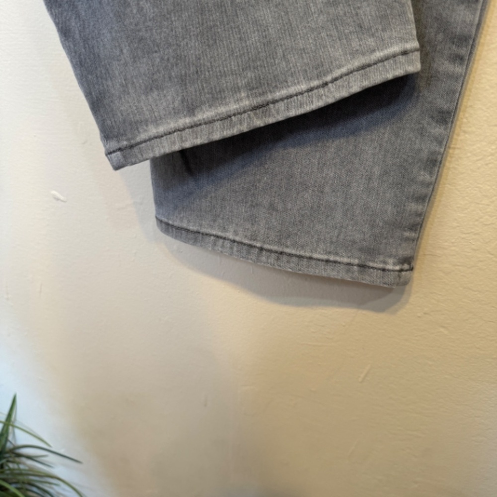 NYDJ | Marilyn Straight Lift X Tuck Technology Grey Wash Denim Stretchy Jeans - Picture 8 of 15